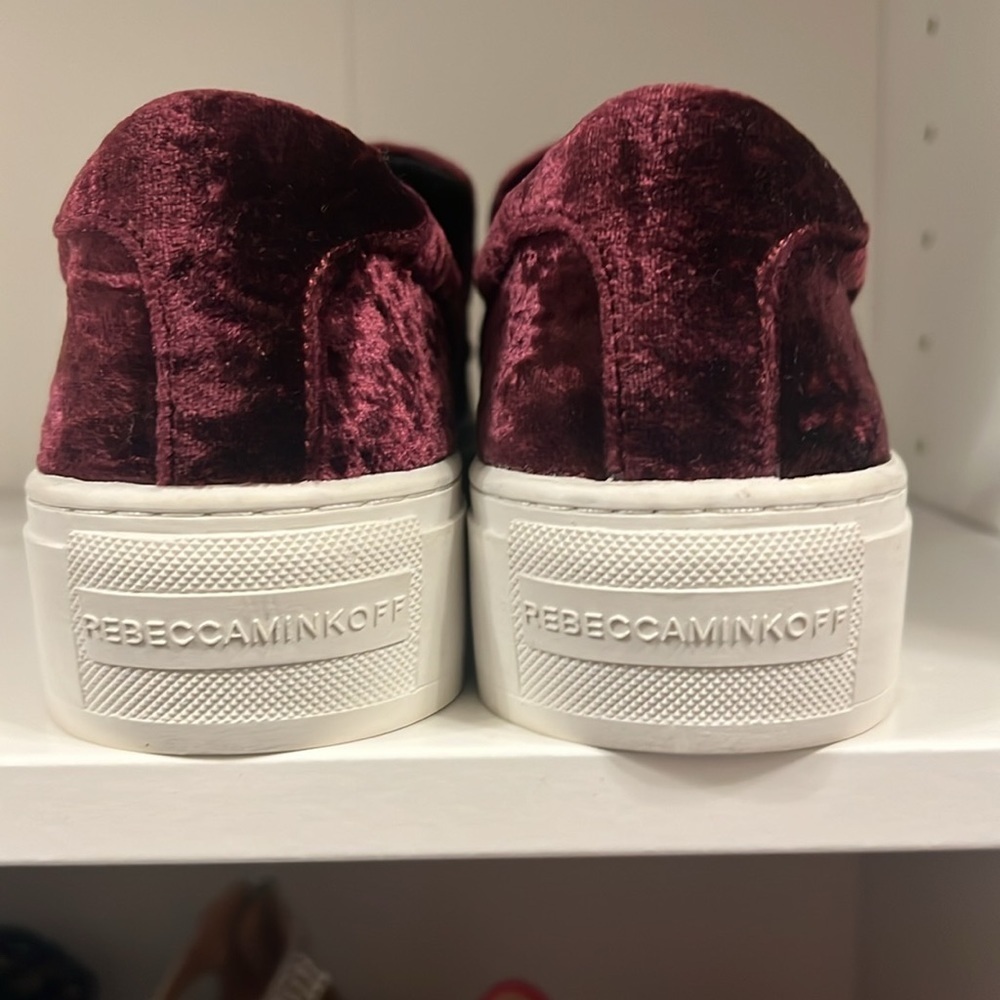 ๐ EUC Rebecca Minkoff Platform Burgundy Velvet Studded Loafers size 8.5 - Picture 6 of 7